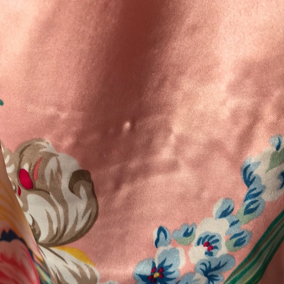 SOLD Saks Fifth Ave Robe - Picture 5 of 8